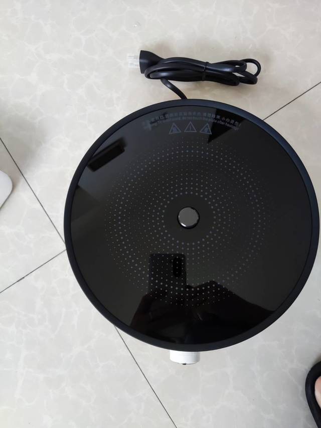 一款颜值在线的电磁炉