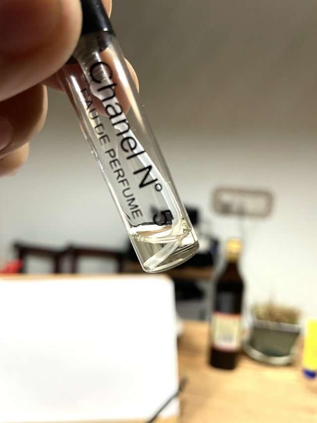 不知道选什么香水？那就试试香奈儿5号吧