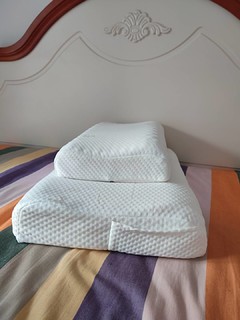 朴实低调好用的乳胶枕