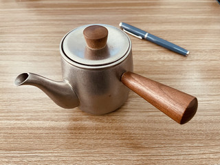 wohu入手第一件不锈钢木质茶具