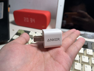 Anker nano 20W PD充电器