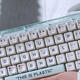 什么机械键盘值得买？盘点我入坑收藏的MelGeek透明客制化键盘