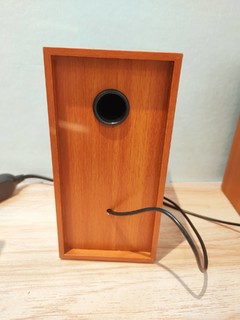 木质对装音箱——实惠的价格打造共鸣影院