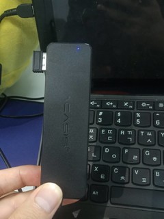 4块钱买的usb hub,还带供电口。