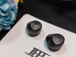 迷你小巧轻便的Jeet Air2蓝牙耳机