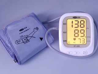 39元入手的家用血压仪 家用必备健康监测