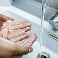 免接触随用随取，伸手即来的洗手体验