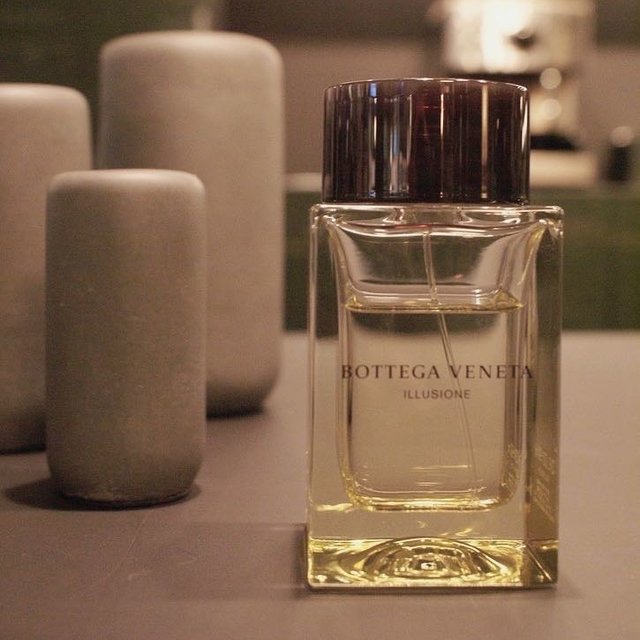 OL女生闭眼入的香水--BV幻觉女香～