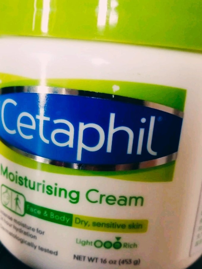 11-30 15:53:21控油效果好不粘膩,保溼效果好,用完接著買cetaphil