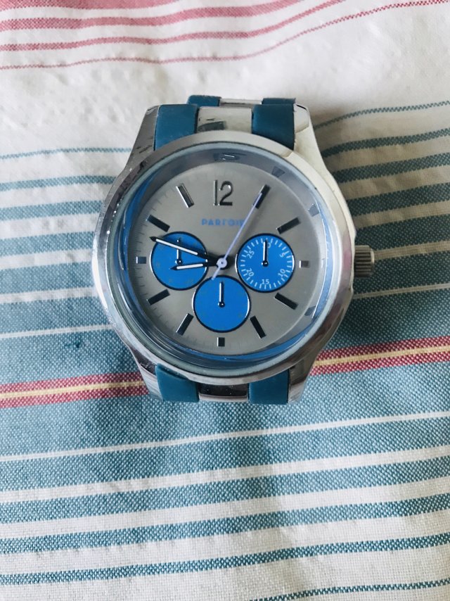 便宜实惠的性价比不错的一款手表