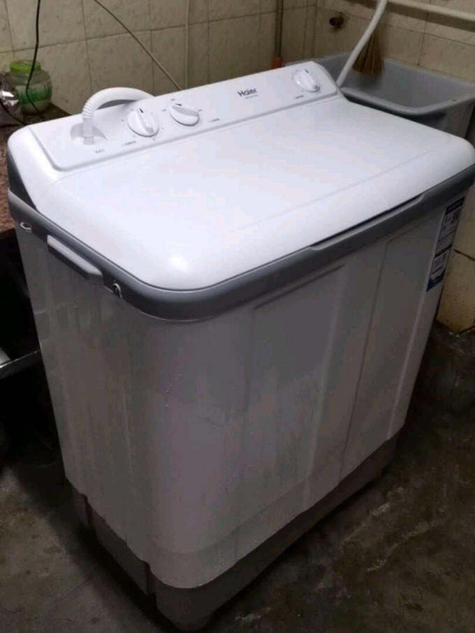 海尔双缸洗衣机