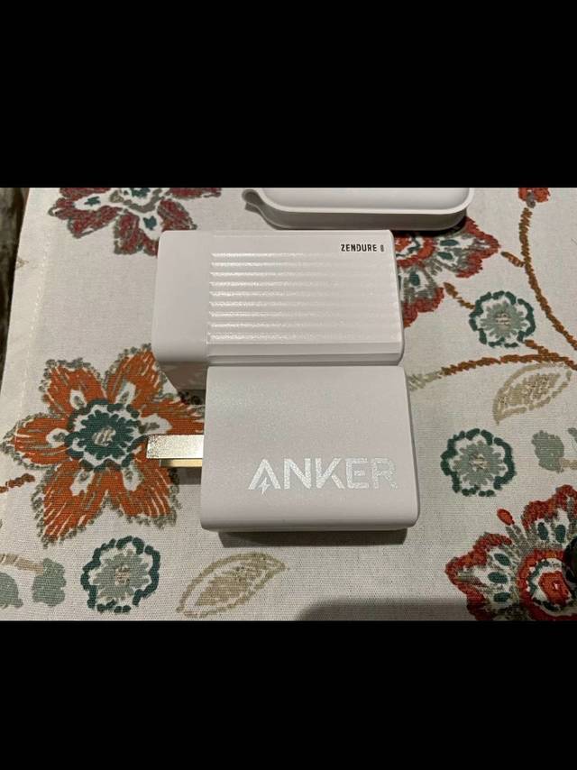 ​ANKER超能打的65w充电器
