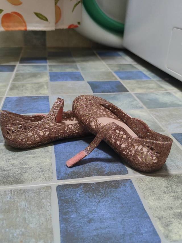 宝宝的香香公主鞋