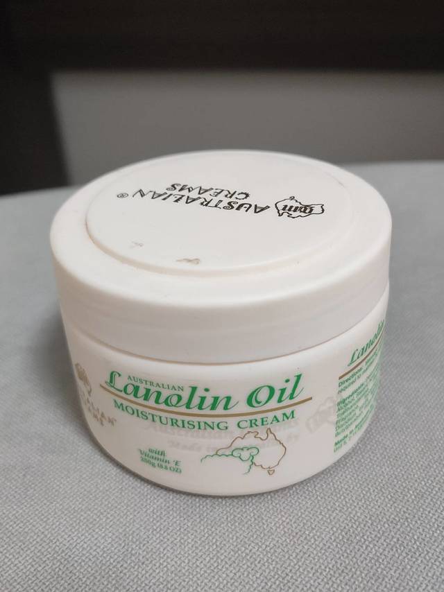 一款超补水的绵羊油—澳芝曼