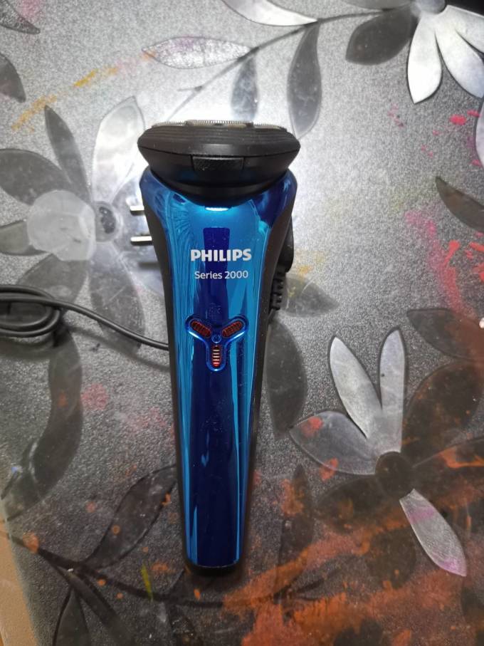 飞利浦三头剃须刀s2303