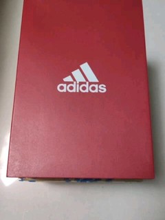 adidas男款boost跑步鞋