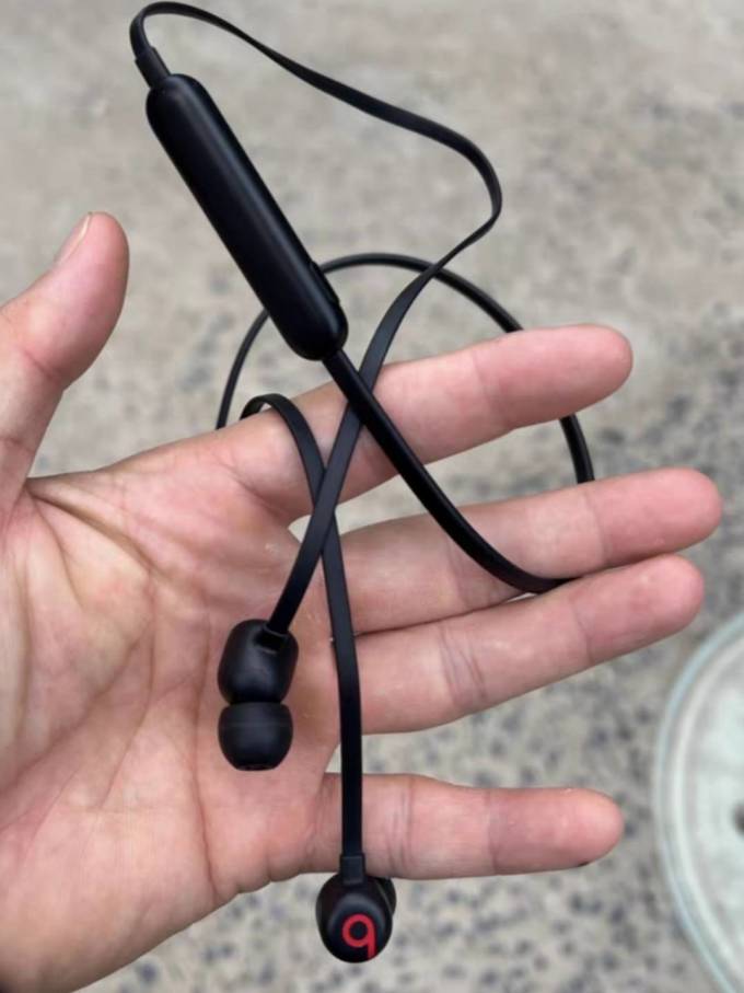 beatsflex蓝牙耳机怎么样 beats flex蓝牙耳机_什么值得买