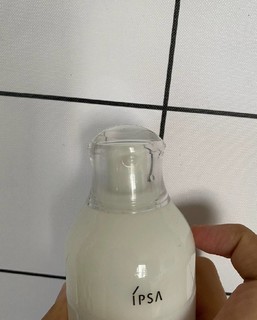 男生也可以用的茵芙莎乳液