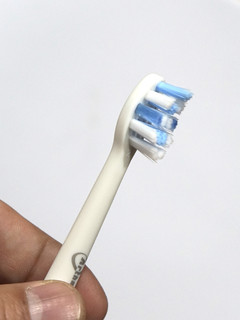 好用的钻石牙刷头，让你的牙齿更洁白