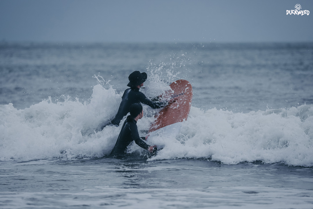 海南万宁冲浪指南：第一次冲浪究竟是怎么样的？22个建议总结让你不踩坑！