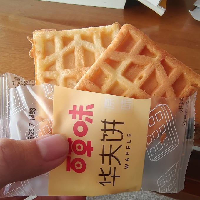 百草味饼干