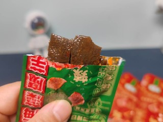 全享吃素食海藻魔芋，辣辣脆脆的好过瘾！