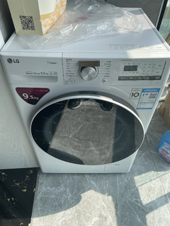 LG滚筒洗衣机，轻松解决全家衣物洗烘问题