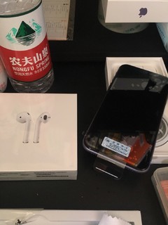 买iPhone11送airpods