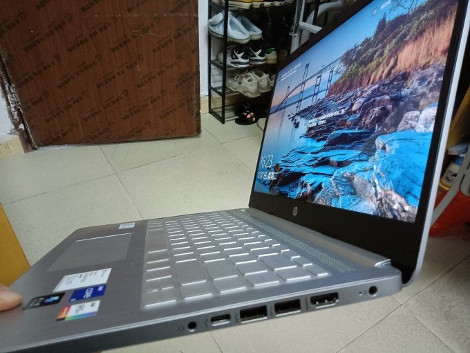 惠普14s笔记本电脑