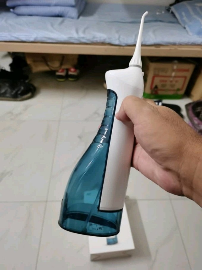 拜爾便攜式電動洗牙器