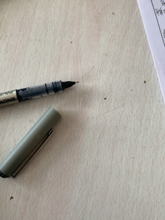 书写非常流畅的碳素笔