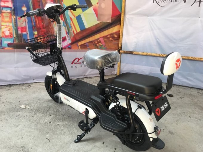 21:41大牌子就是放心,质量过硬,宽敞舒适,坐包也很舒服雅迪(yadea)尚