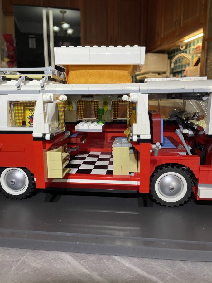 乐高拼插积木怎么样 收藏级最萌面包车——乐高大众t1露营车_什么值得