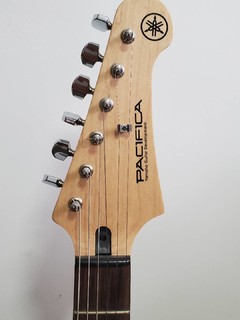吉他收藏控：雅马哈 PAC012电吉他