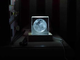 月球水晶摆件