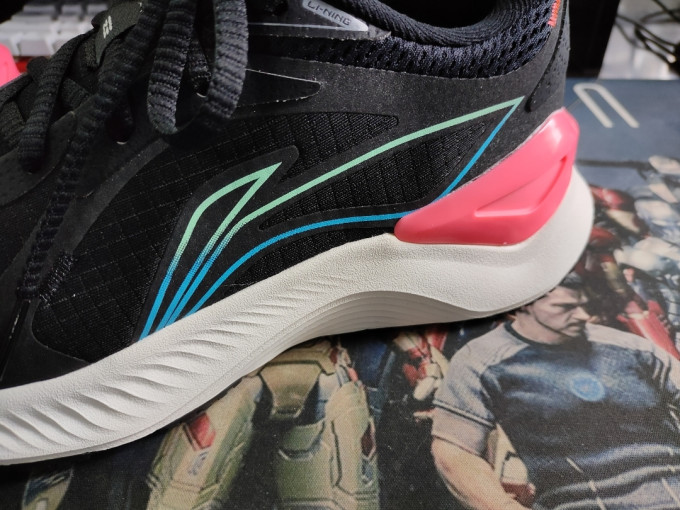 性价比拉满的国产好鞋李宁越影测评体验