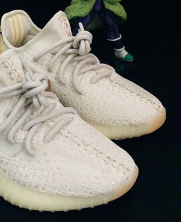 会变色的YEEZY:50你见过没？？