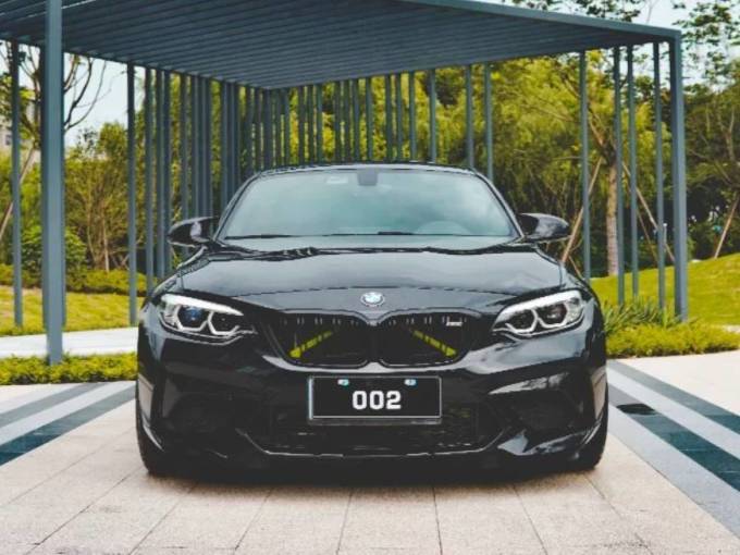 宝马轿车怎么样 普通玩家的宝马m2c雷霆版_什么值得买