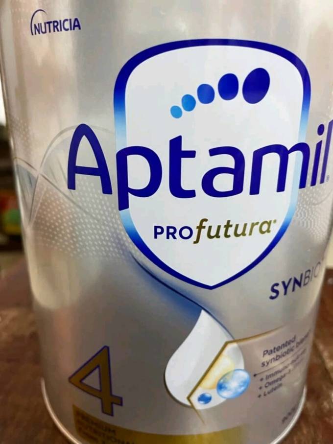 爱他美澳洲白金版婴儿奶粉4段