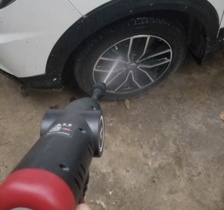 自己的车自己洗