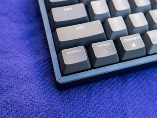 京造K8蓝牙双模机械键盘-金属边框RGB