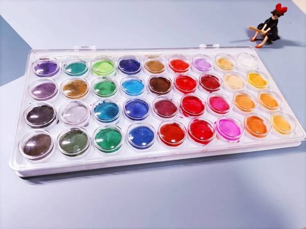 彩虹甩下的雨点子，是纸上最解压的图画！