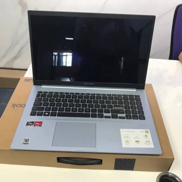 asus华硕redolbook14锐龙版14英寸笔记本电脑r74700u16g512g