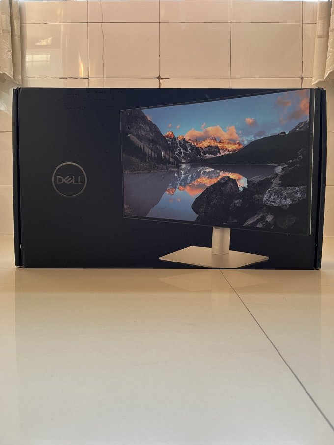 高颜值低蓝光可旋转升降的戴尔显示器