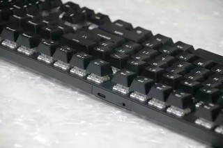 雷柏V500 Pro无线机械键盘