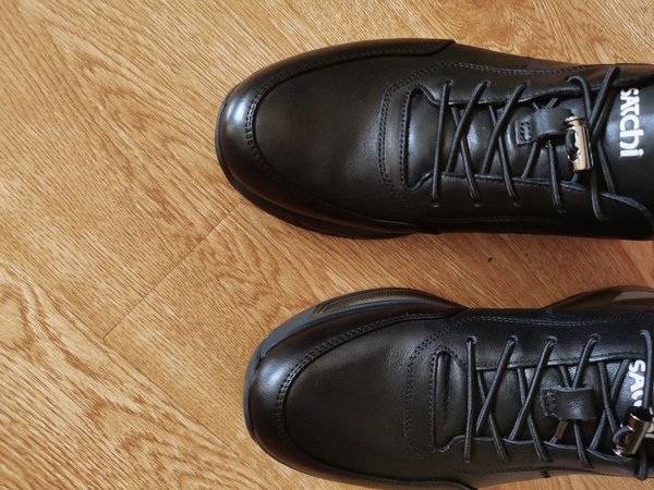 媲美大牌的平替款沙池男鞋👞中规中矩