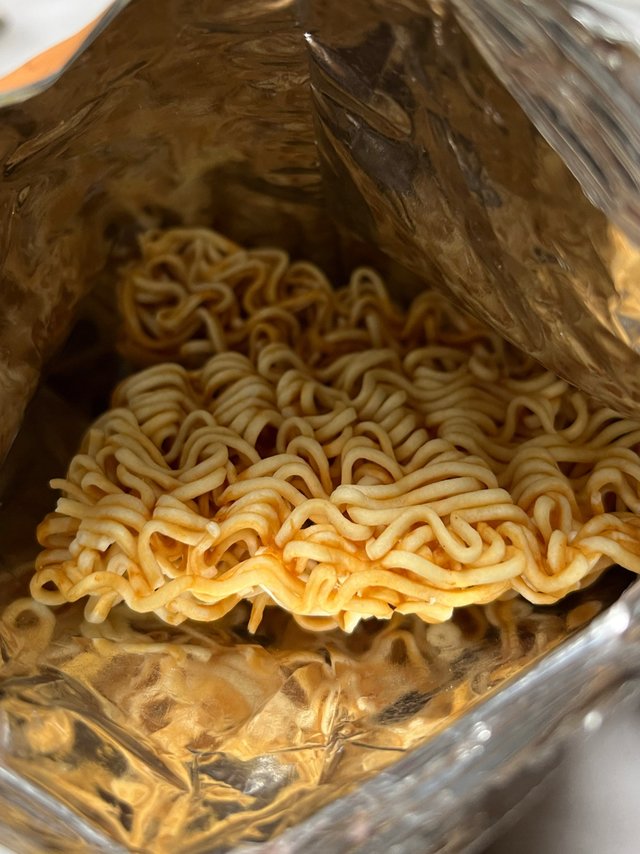 儿时可望不可及的干脆面入手体验