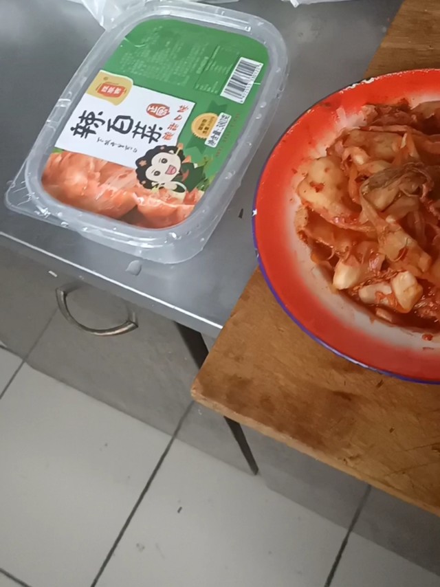 食用辣白菜的体验