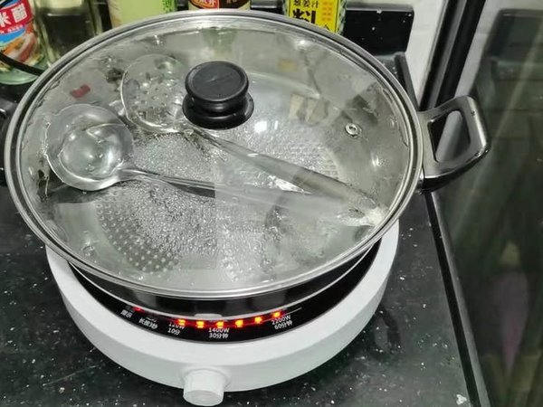 媲美大牌子的半球电磁炉