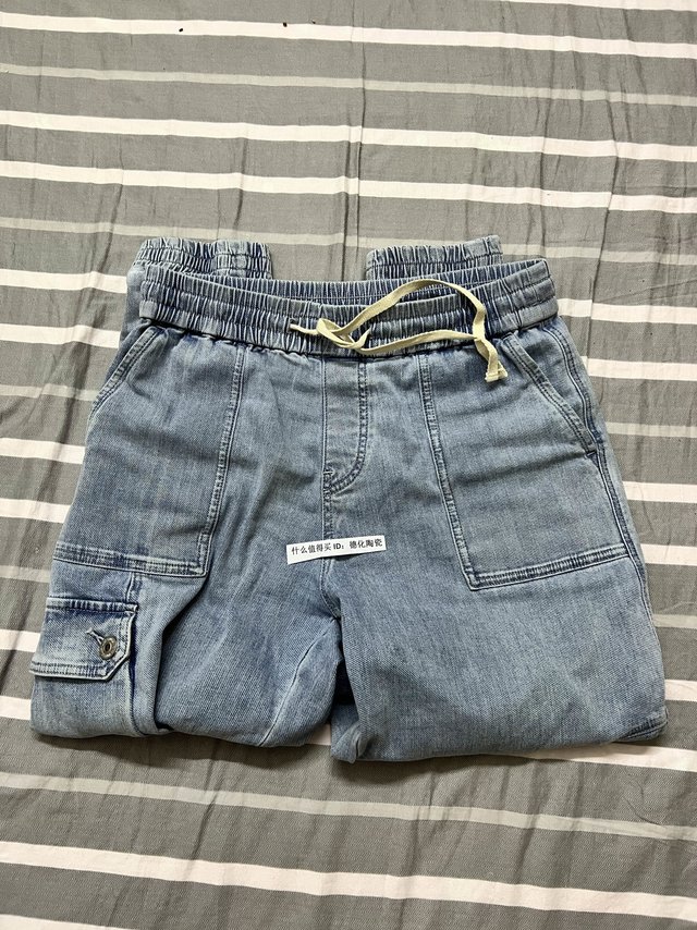 收口休闲灯芯绒牛仔裤，时尚穿搭刚刚好！